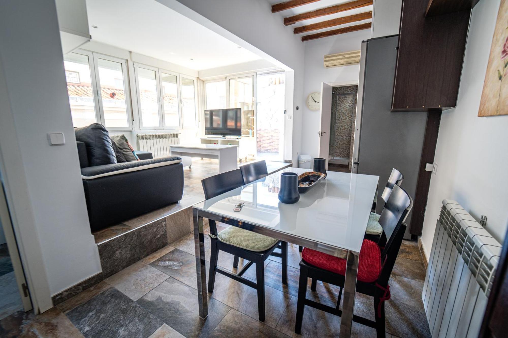 Centrico Atico En Madrid By Bebalmy Apartman Kültér fotó