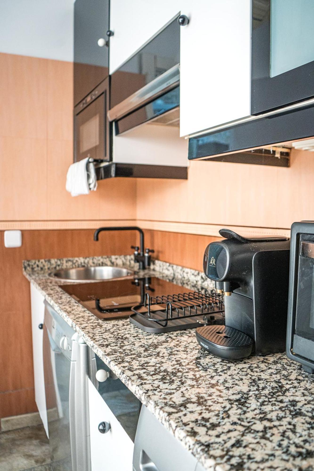 Centrico Atico En Madrid By Bebalmy Apartman Kültér fotó